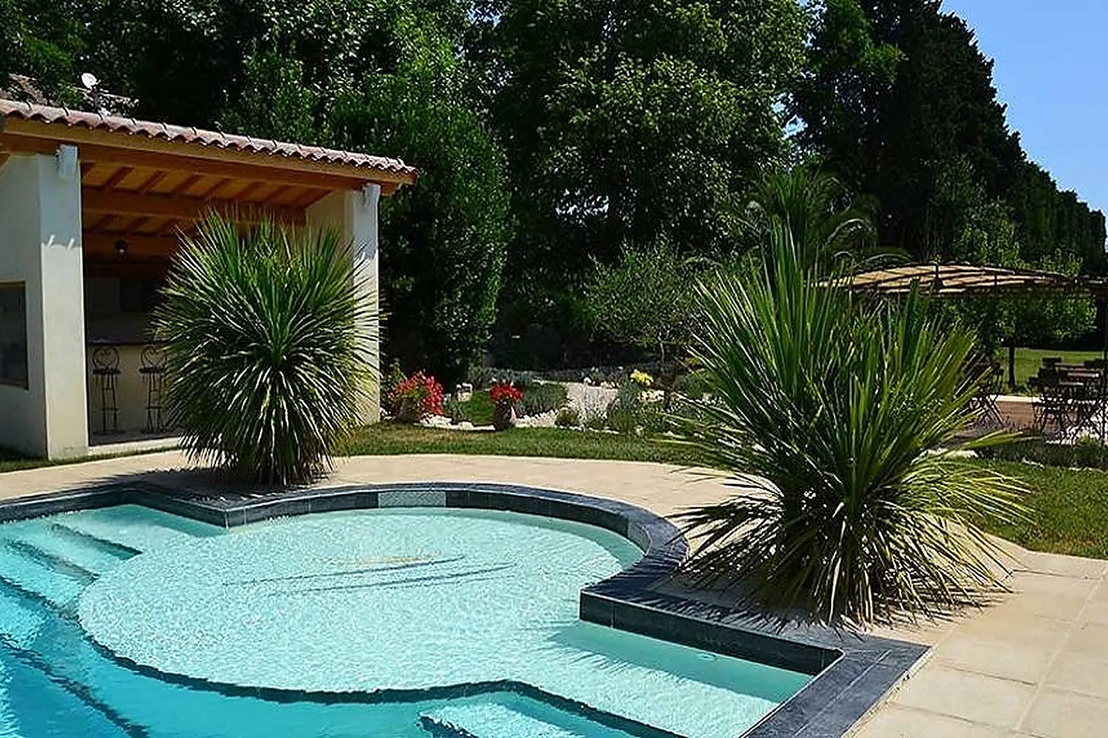 Lieux événementiels, LE MAS DE CAPELOU