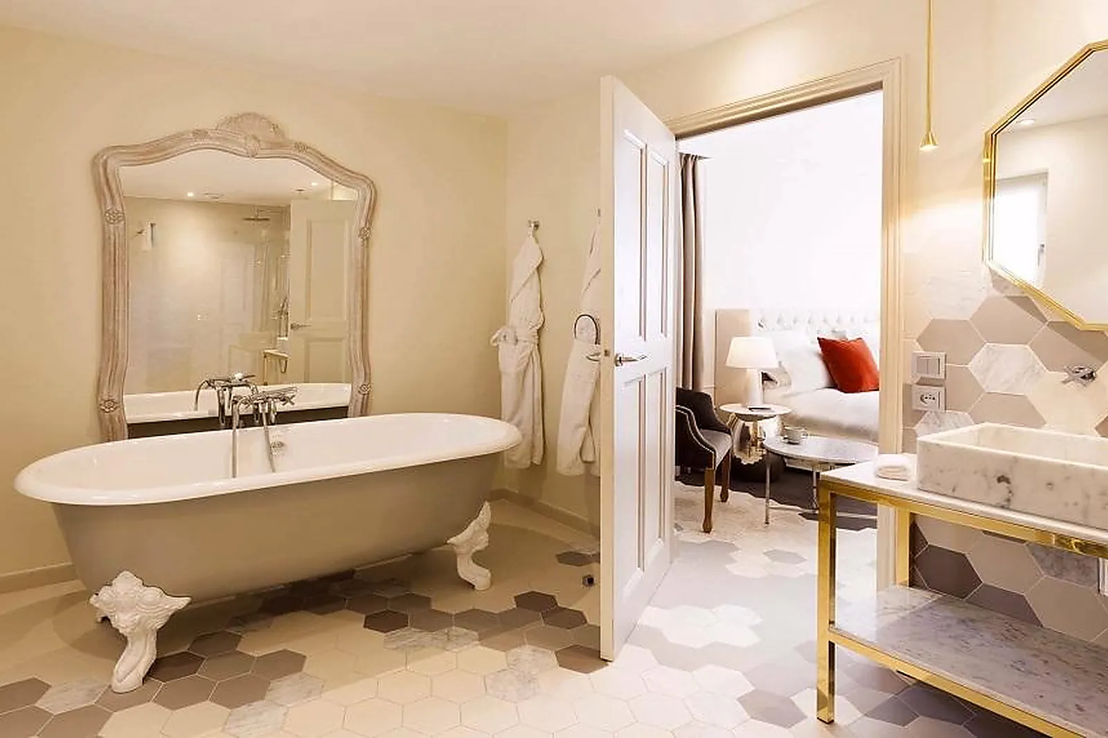 Lieux événementiels, LE MAS DES HERBES BLANCHES