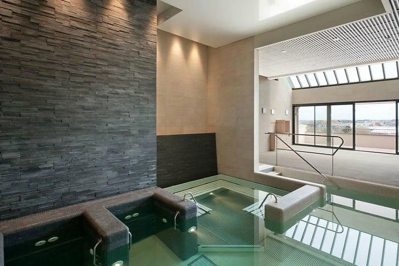 Lieux événementiels, LE NOUVEAU MONDE