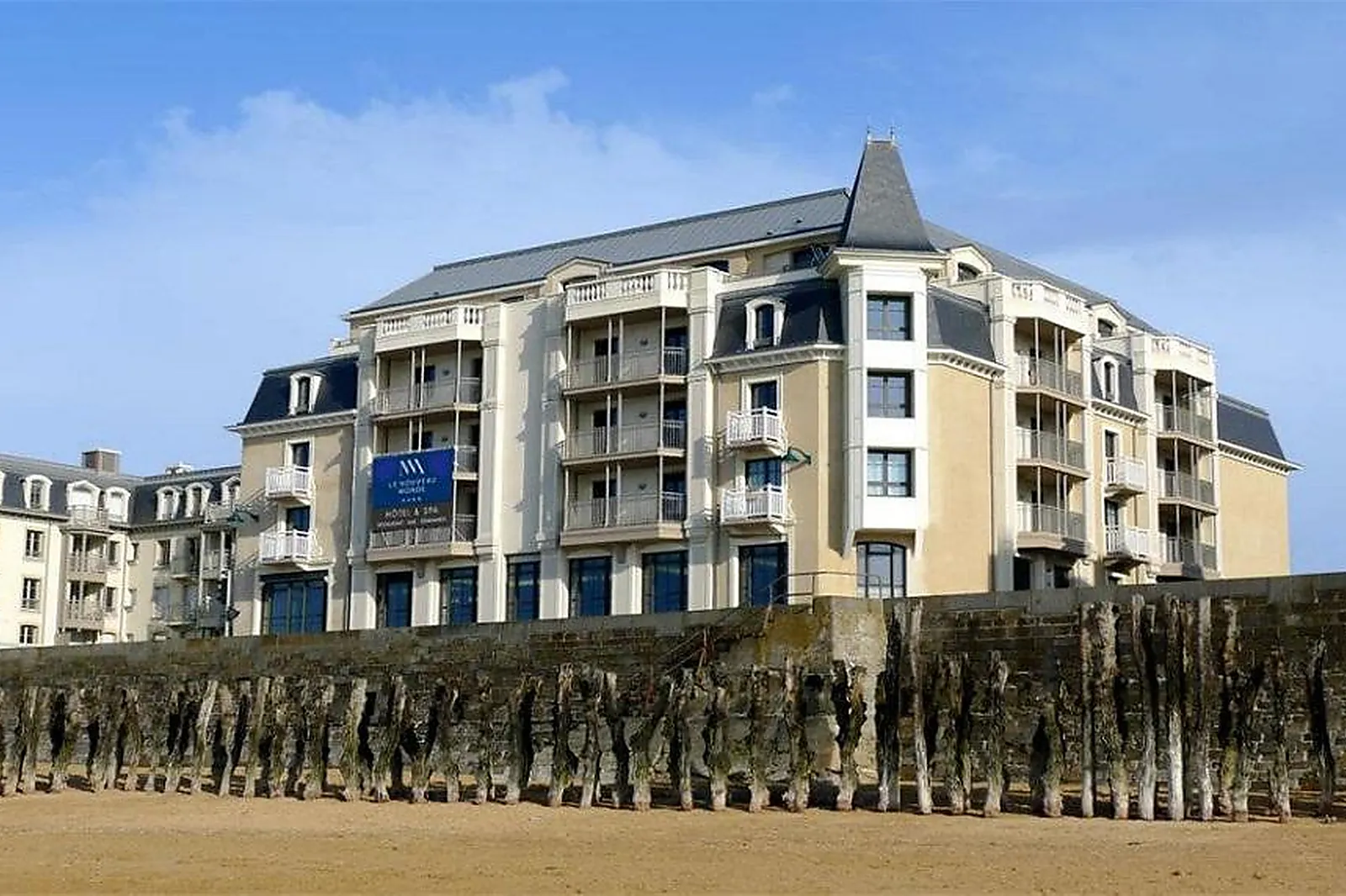 Lieux événementiels, LE NOUVEAU MONDE