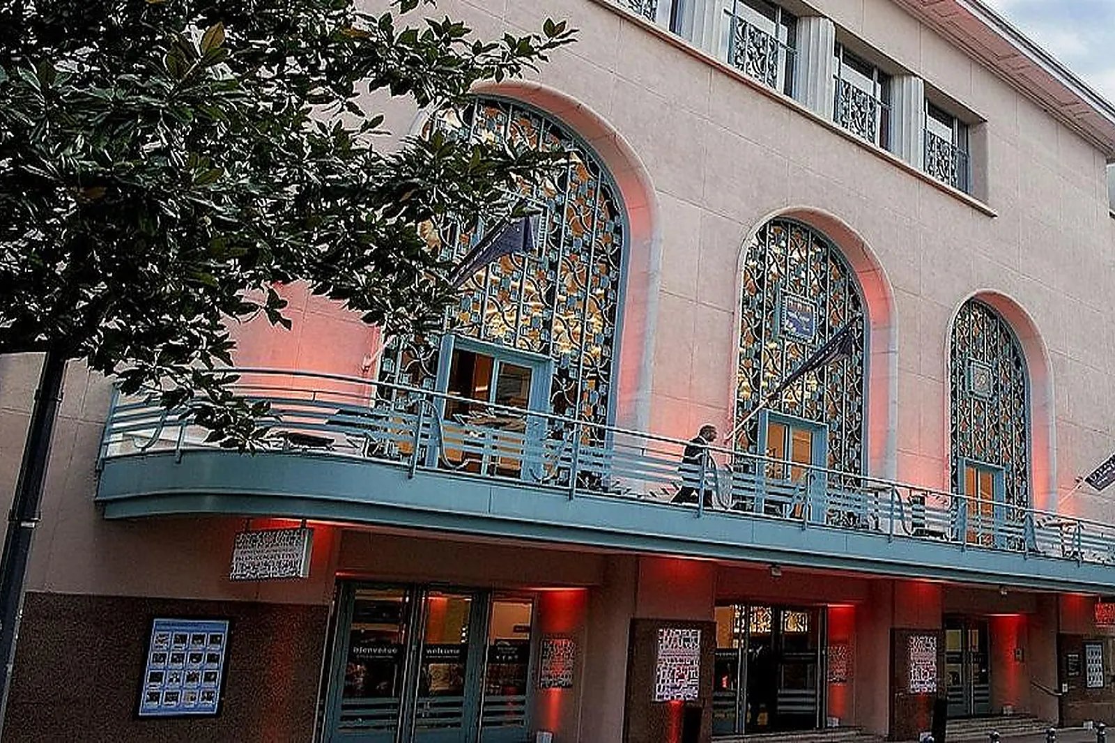 Salle de réception, LE PALAIS DES CONGRÈS D'ISSY