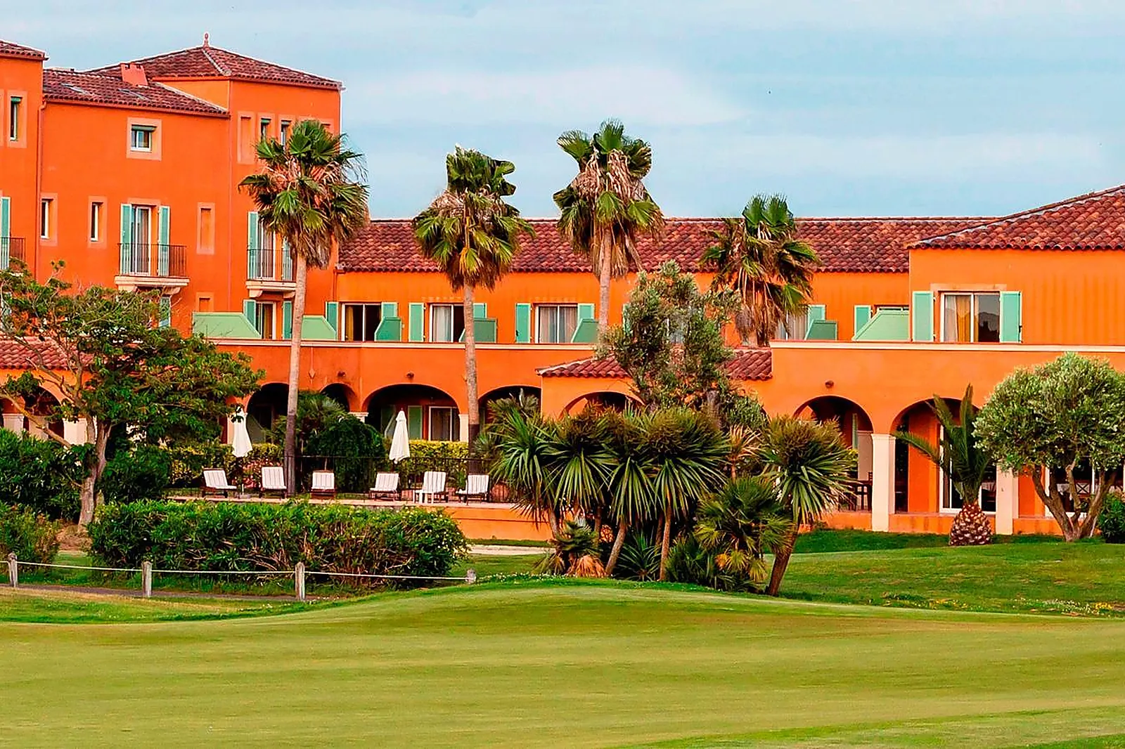 Hôtel, LE PALMYRA GOLF HÔTEL