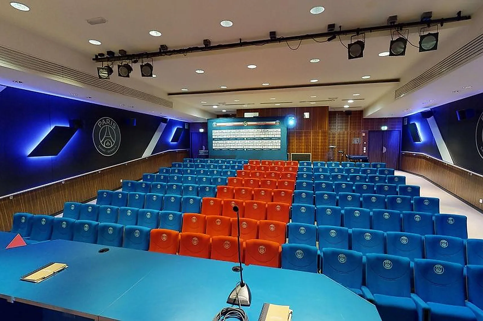Lieux événementiels, LE PARC DES PRINCES