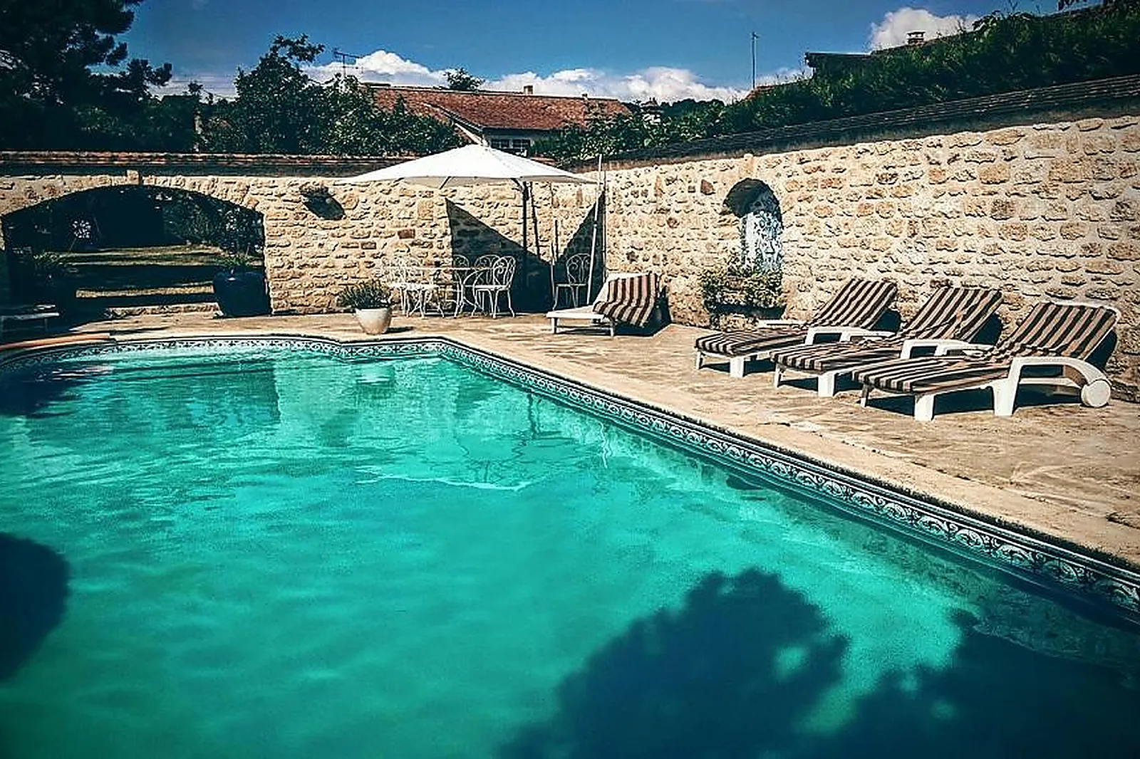 Lieux événementiels, LE PRIEURÉ MAÏALEN