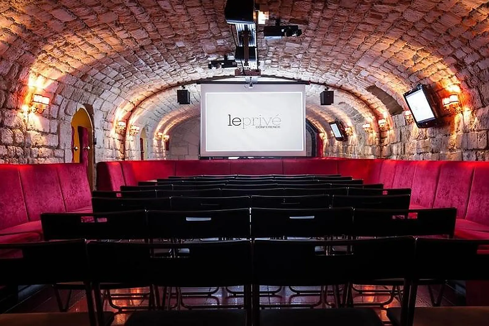 Lieux événementiels, LE PRIVÉ PARIS