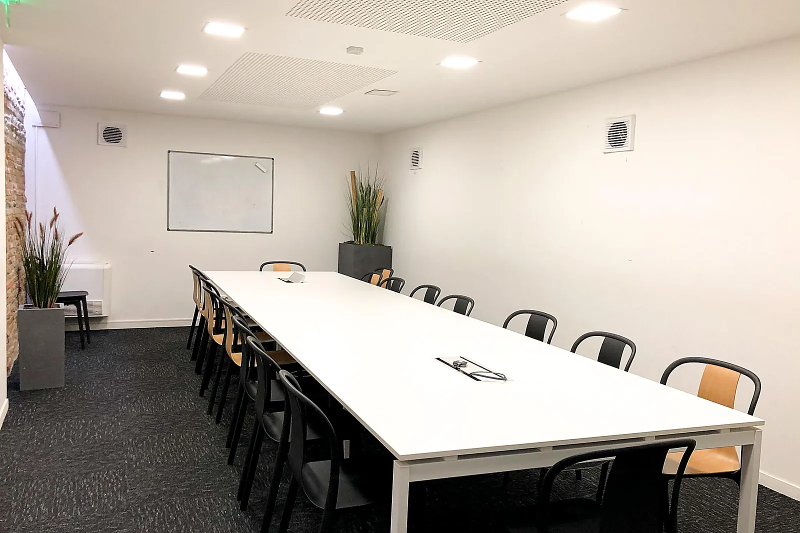 Lieux événementiels, LE VILLAGE - ESPACES ÉVÉNEMENTIELS