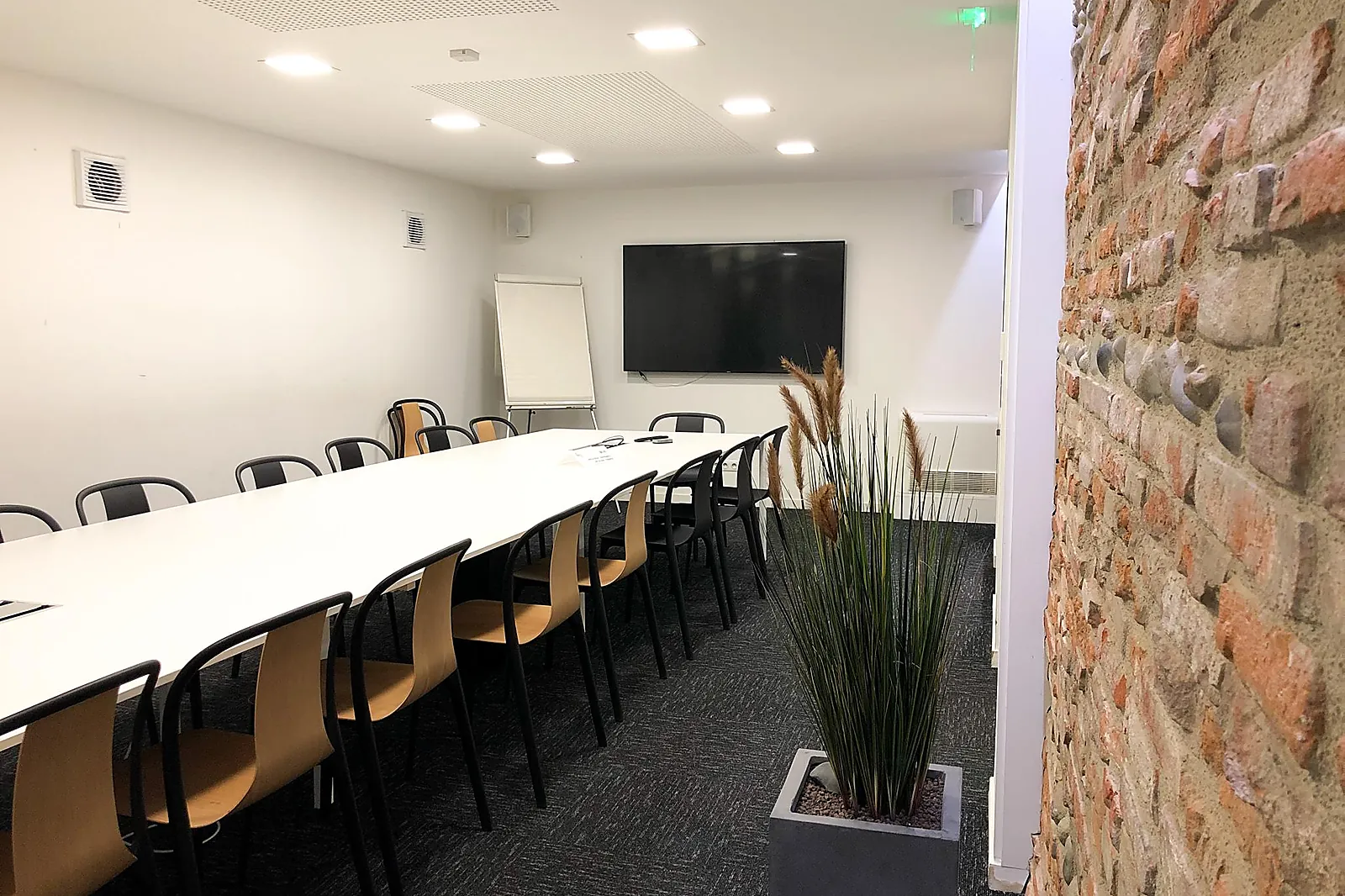 Lieux événementiels, LE VILLAGE - ESPACES ÉVÉNEMENTIELS