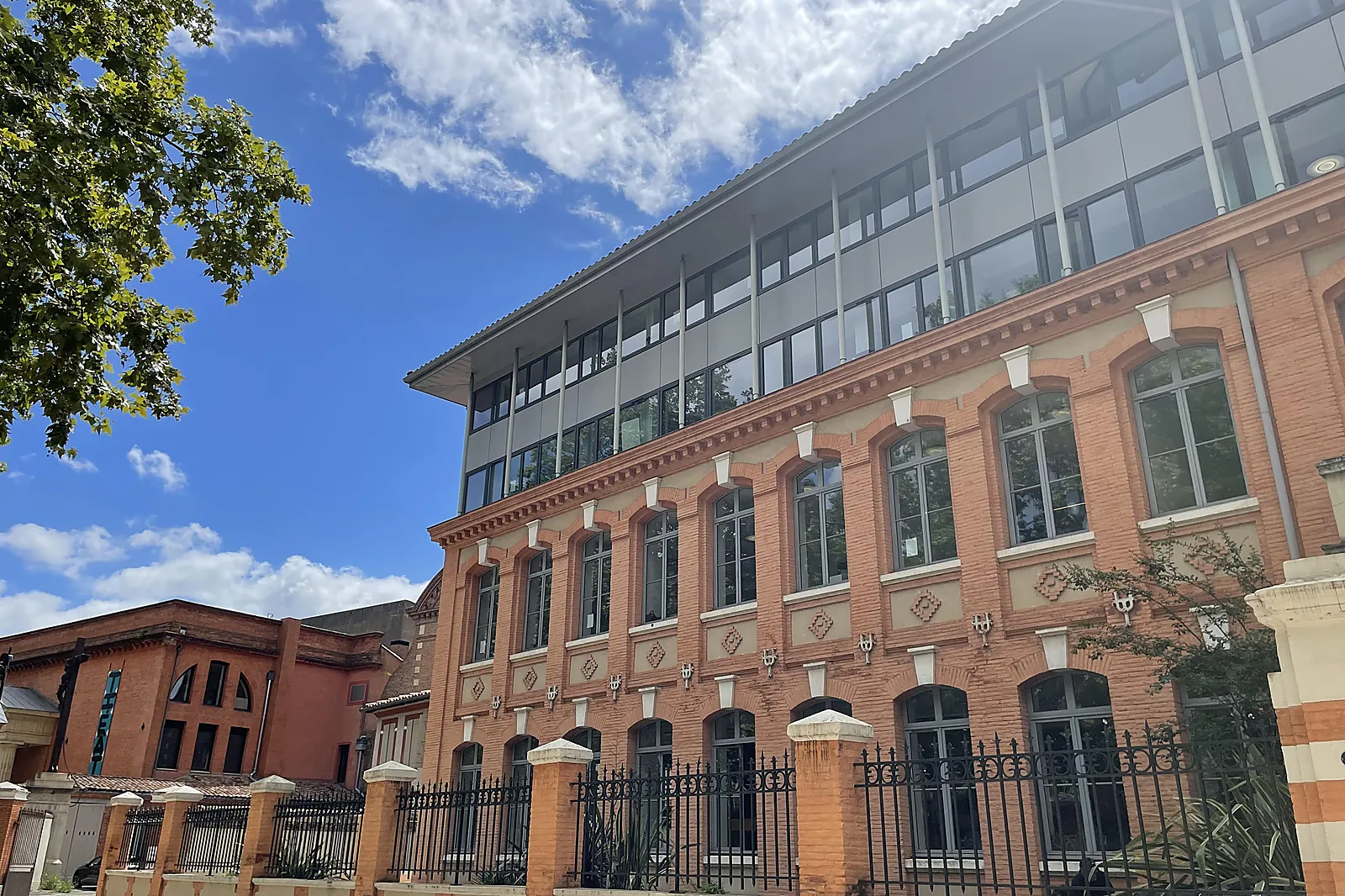 Lieux événementiels, LE VILLAGE - ESPACES ÉVÉNEMENTIELS