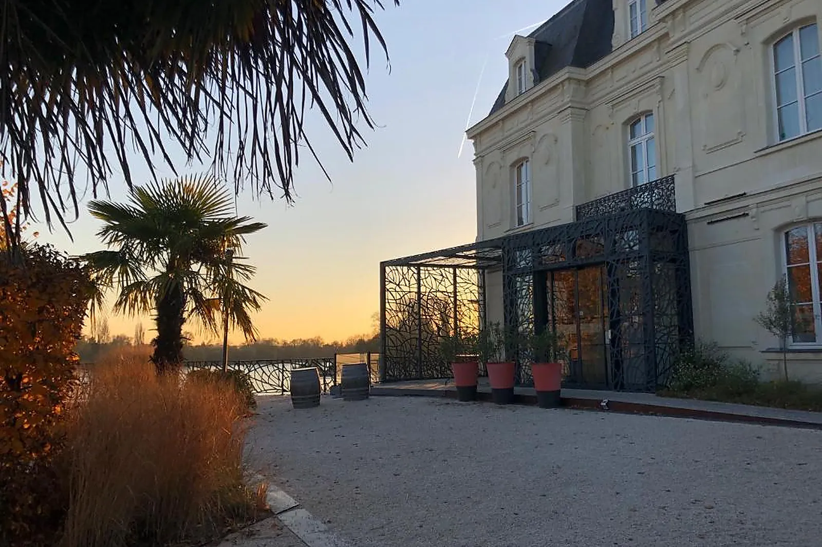 Cafés et Restaurants, LES 3 LIEUX