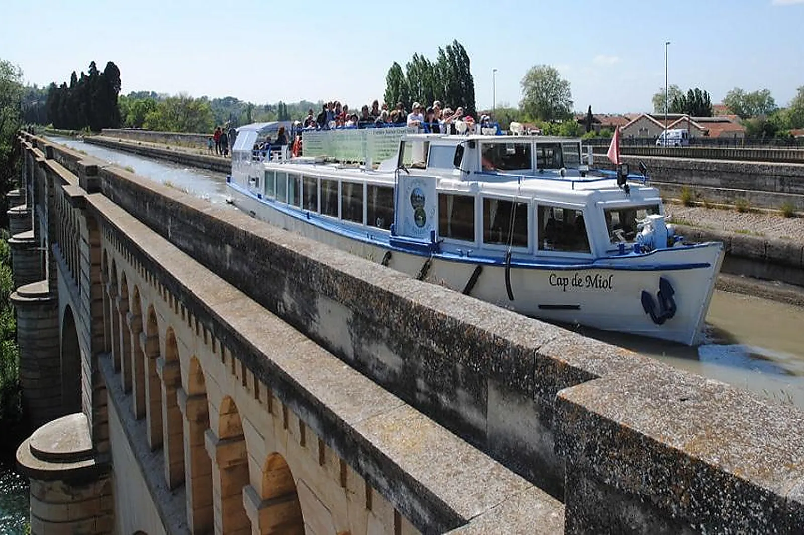 Lieux événementiels, LES BATEAUX DU MIDI