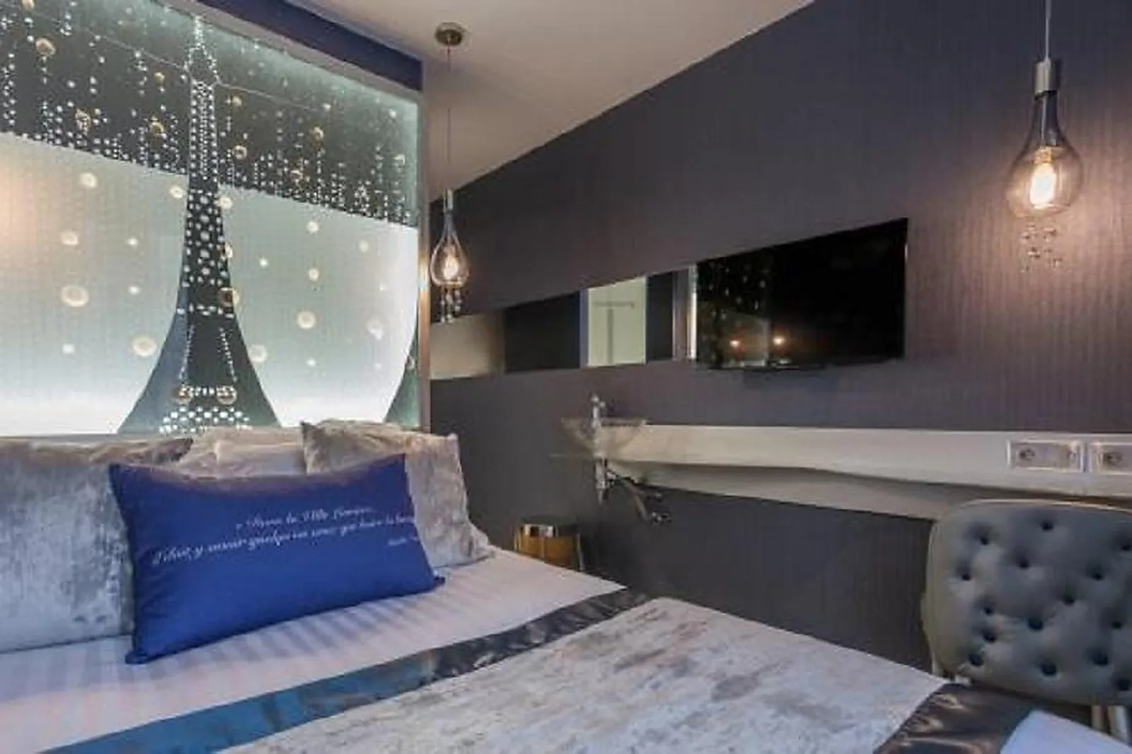 Lieux événementiels, LES BULLES DE PARIS