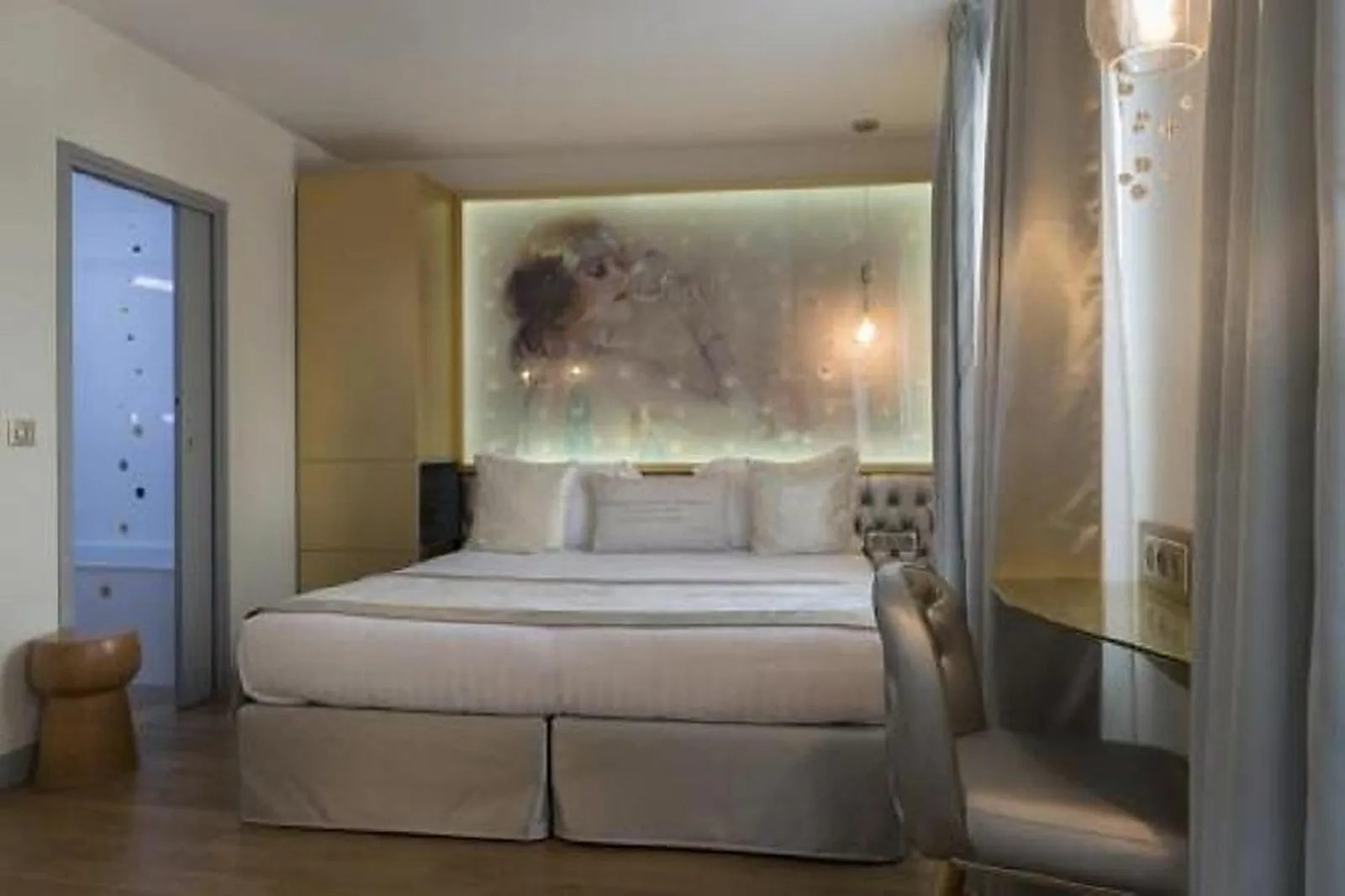 Lieux événementiels, LES BULLES DE PARIS