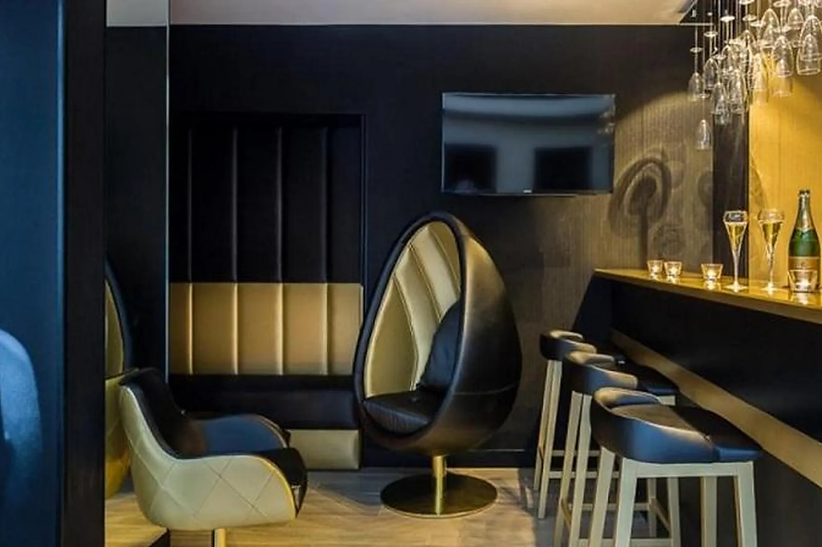 Lieux événementiels, LES BULLES DE PARIS