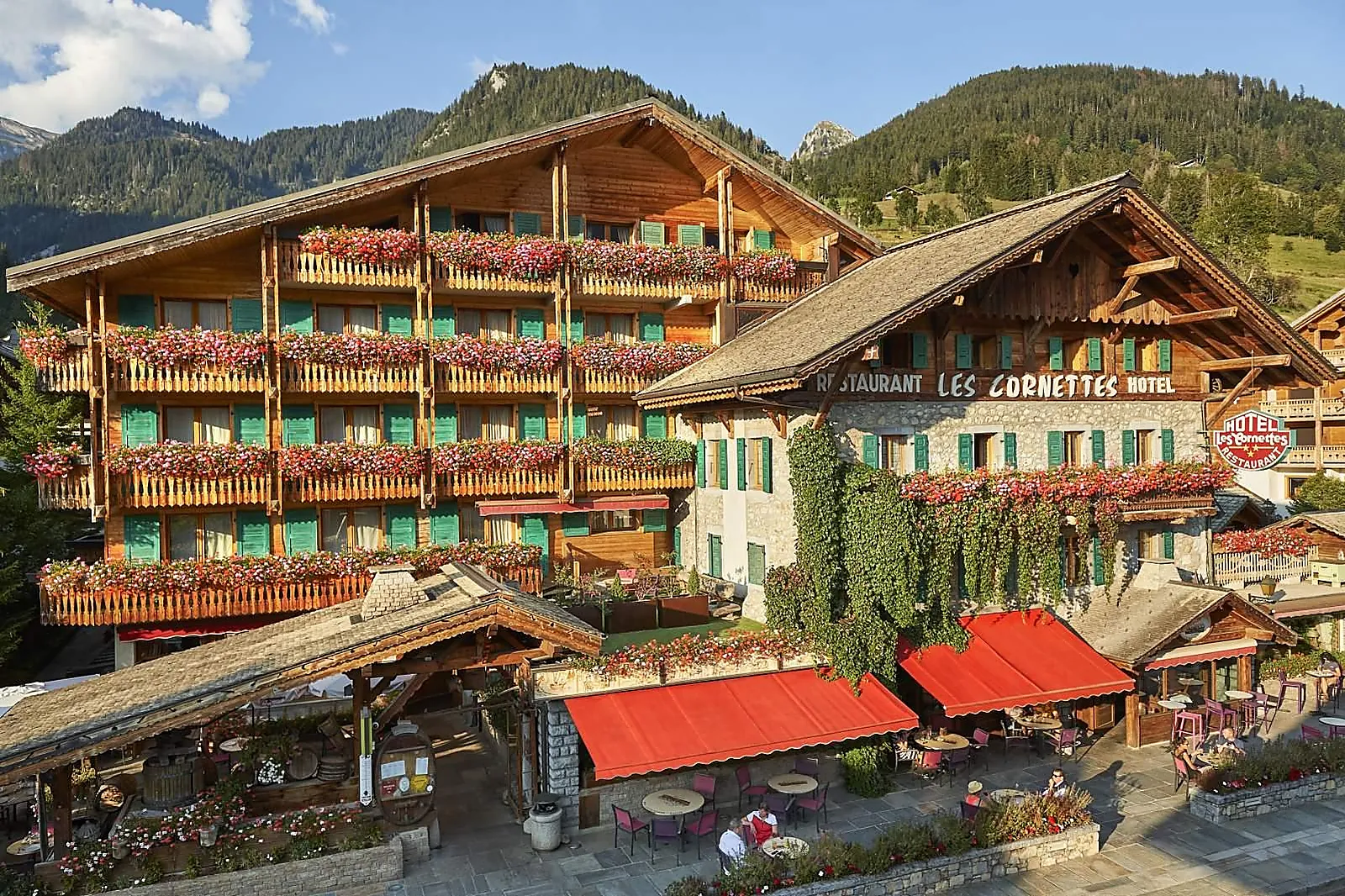 Hôtel, LES CORNETTES RESORT & SPA