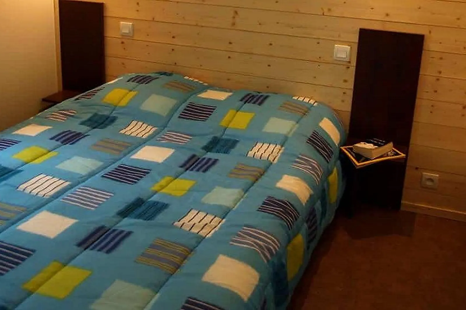 Lieux événementiels, LES HAMEAUX DE MIEL