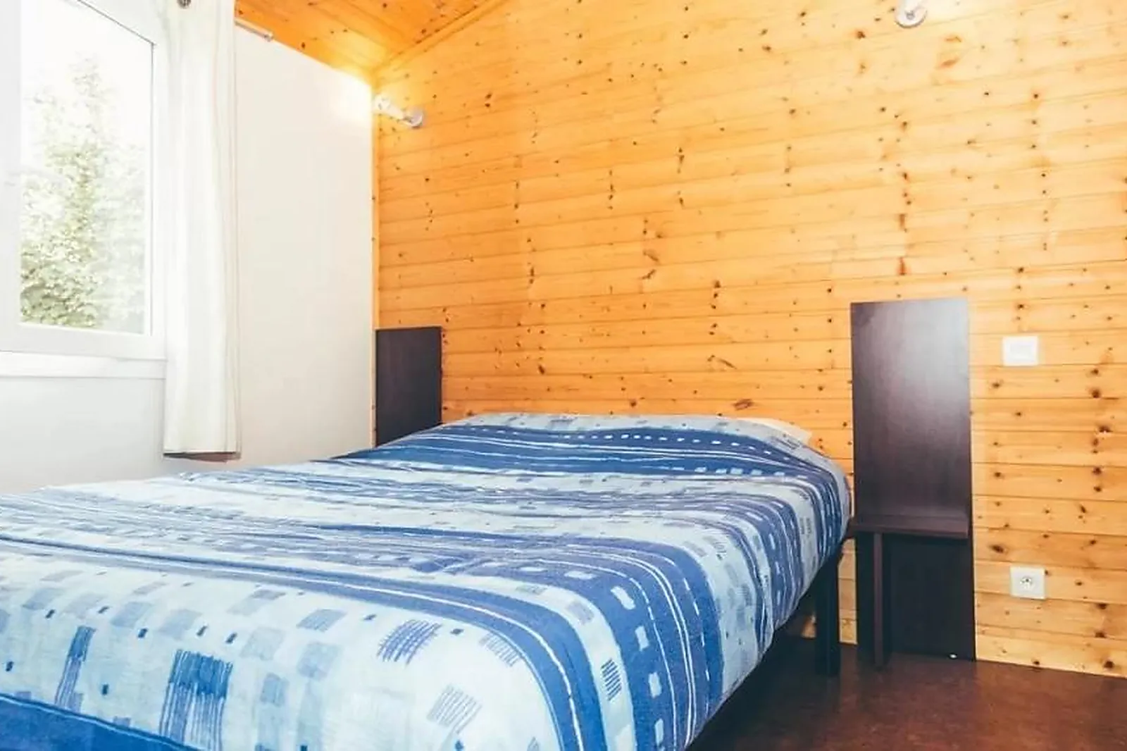 Lieux événementiels, LES HAMEAUX DE MIEL