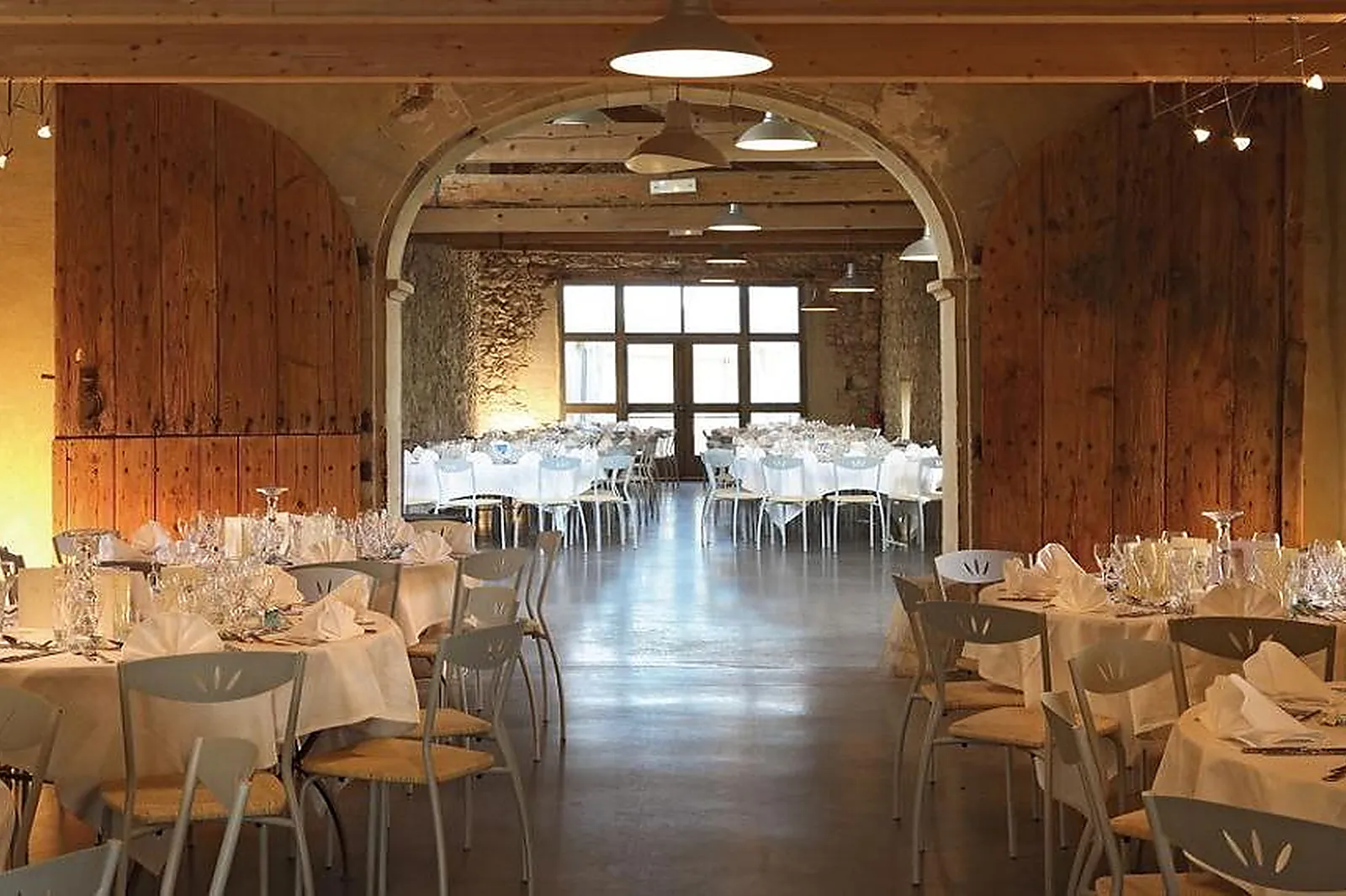 Lieux événementiels, LES MÉJEONNES