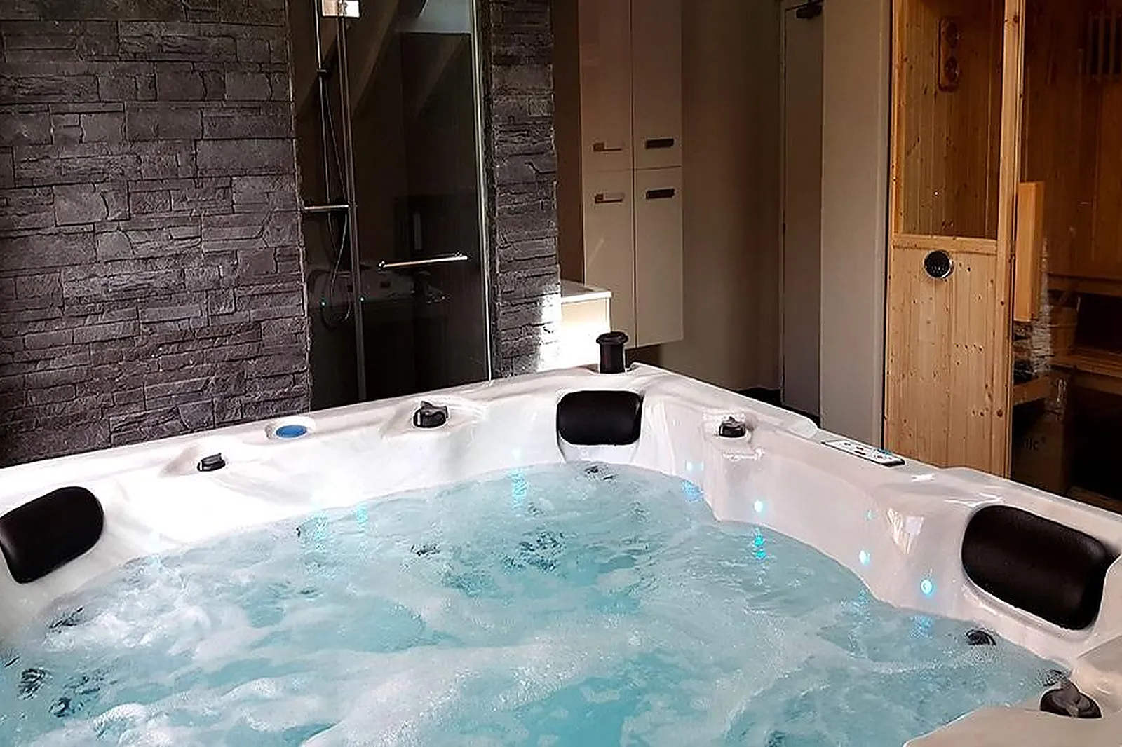 Lieux événementiels, LES OLIVIERS