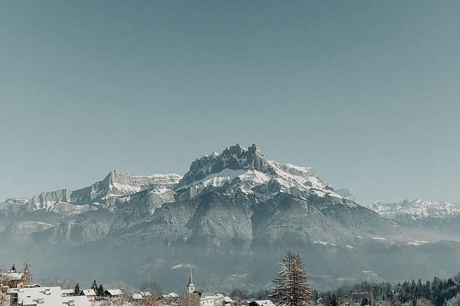 Lieux événementiels, LES ROCHES FLEURIES - MONT-BLANC