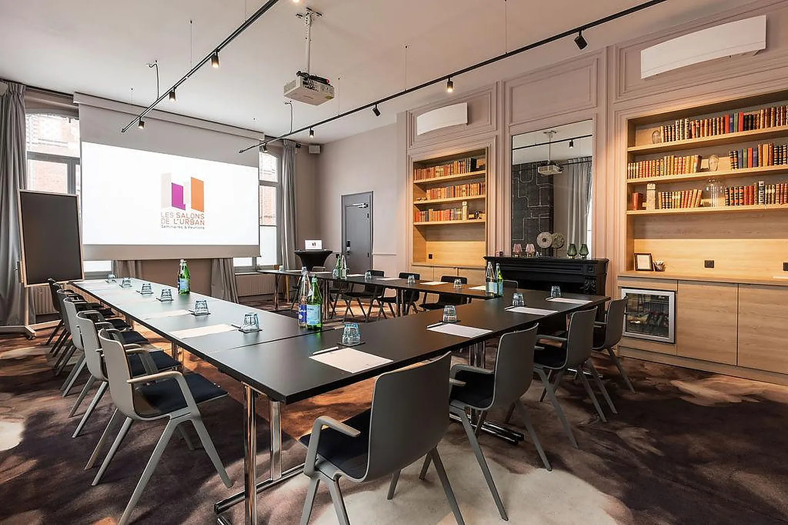 Salle de réunion, LES SALONS DE L'URBAN