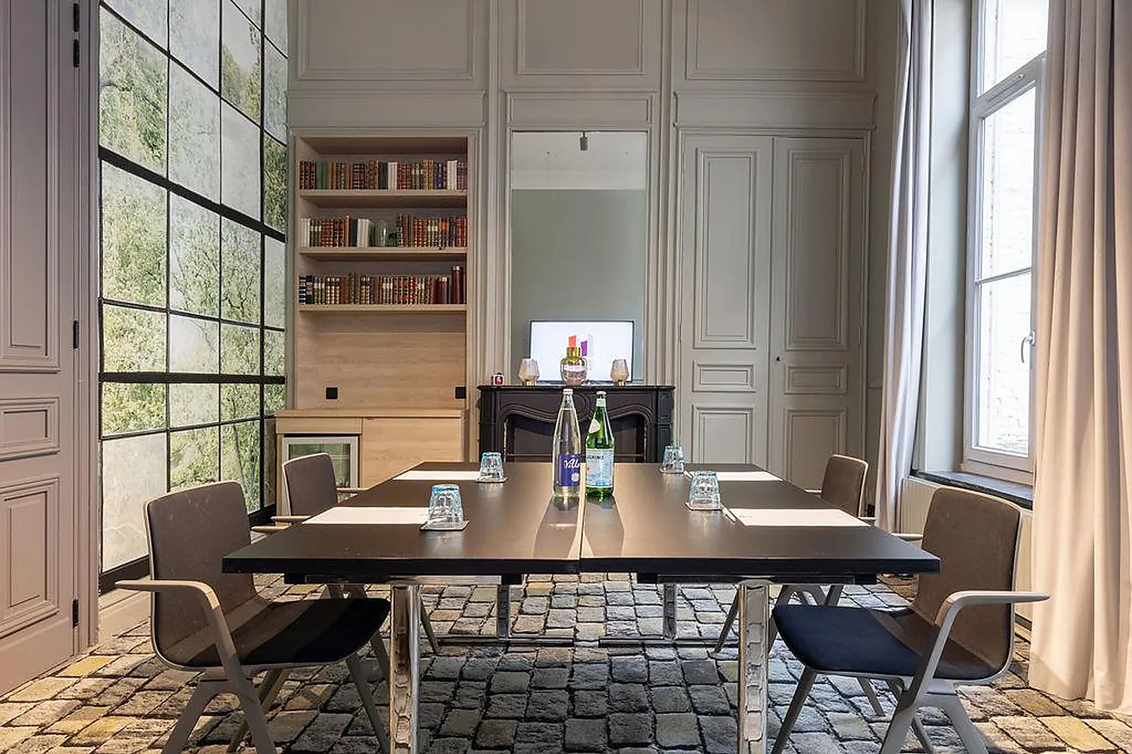 Salle de réunion, LES SALONS DE L'URBAN