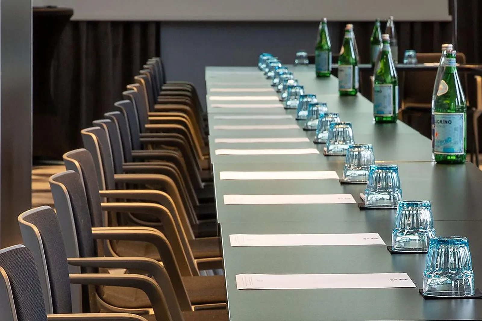 Salle de réunion, LES SALONS DE L'URBAN