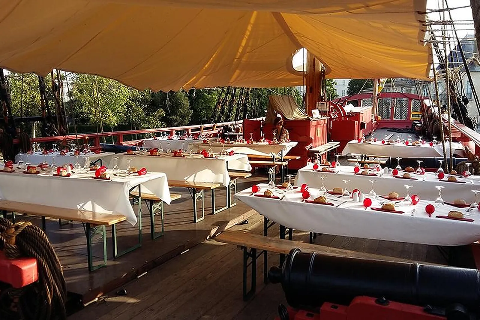 Lieux événementiels, LES ATELIERS DE L'HERMIONE À ROCHEFORT