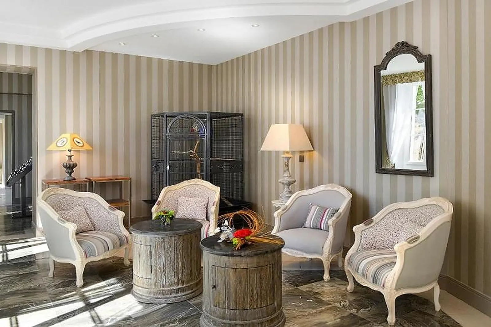 Hôtel, LOGIS DOMAINE DE VALAUDRAN