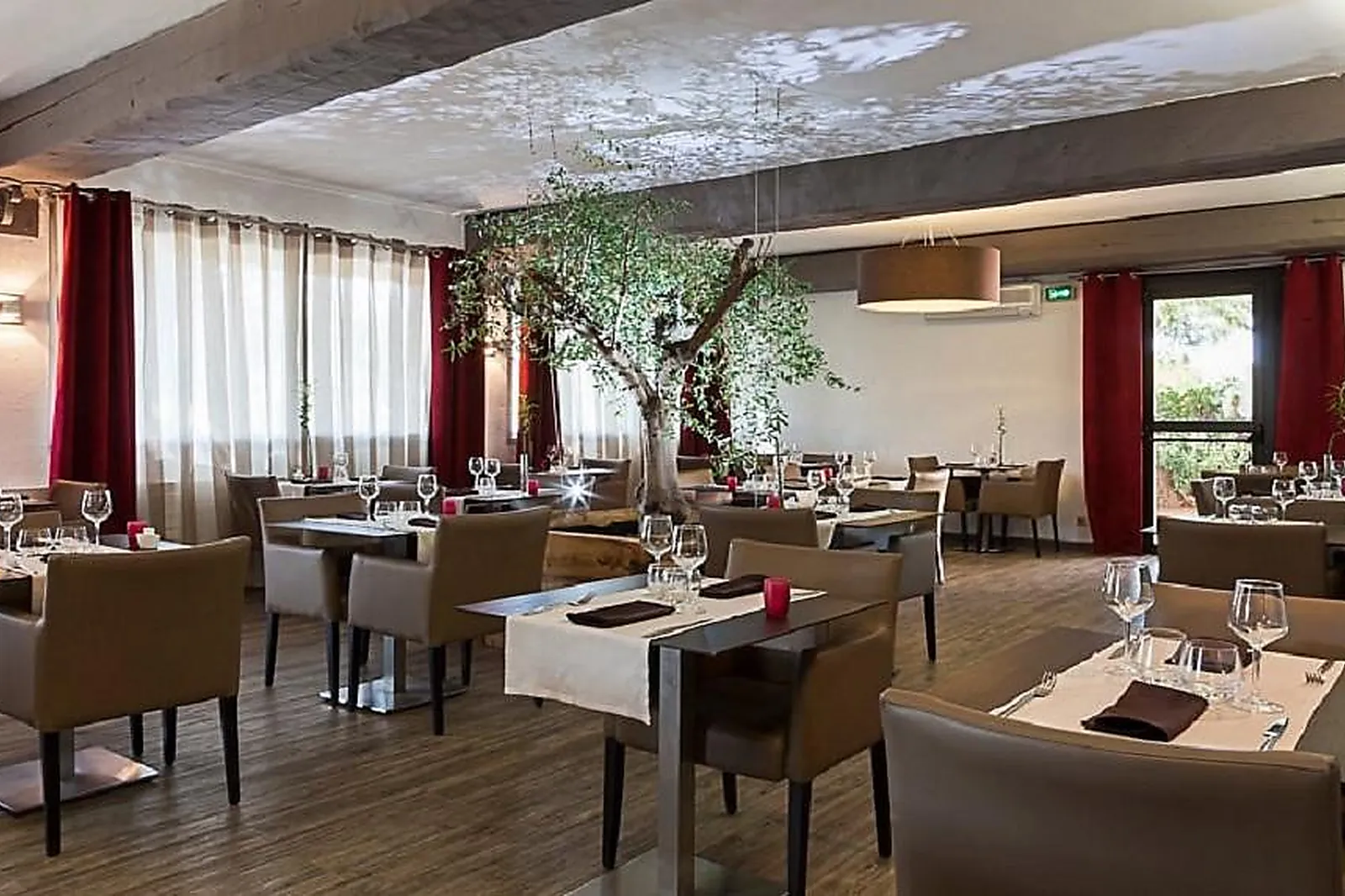 Lieux événementiels, LOGIS HÔTEL L'ETAPE