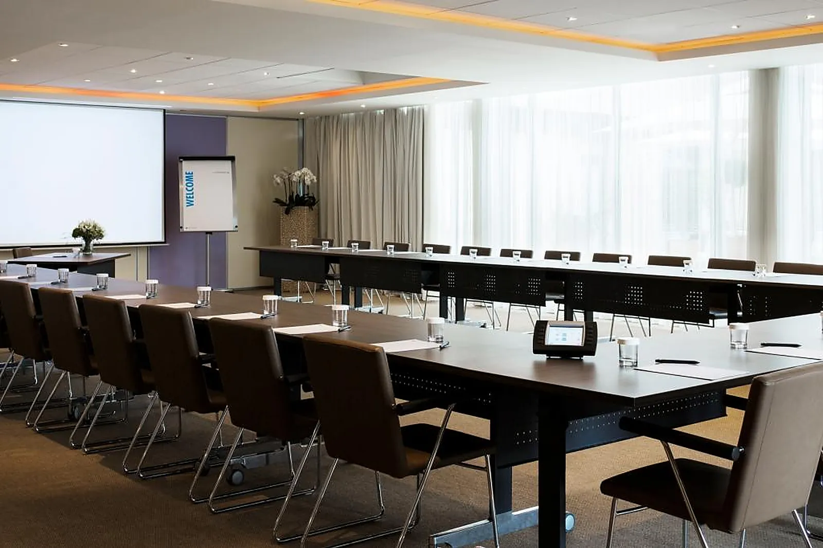 Lieux événementiels, M.I.A. HÔTEL MARSEILLE FUTUR HILTON GARDEN INN MARSEILLE PROVENCE AIRPORT