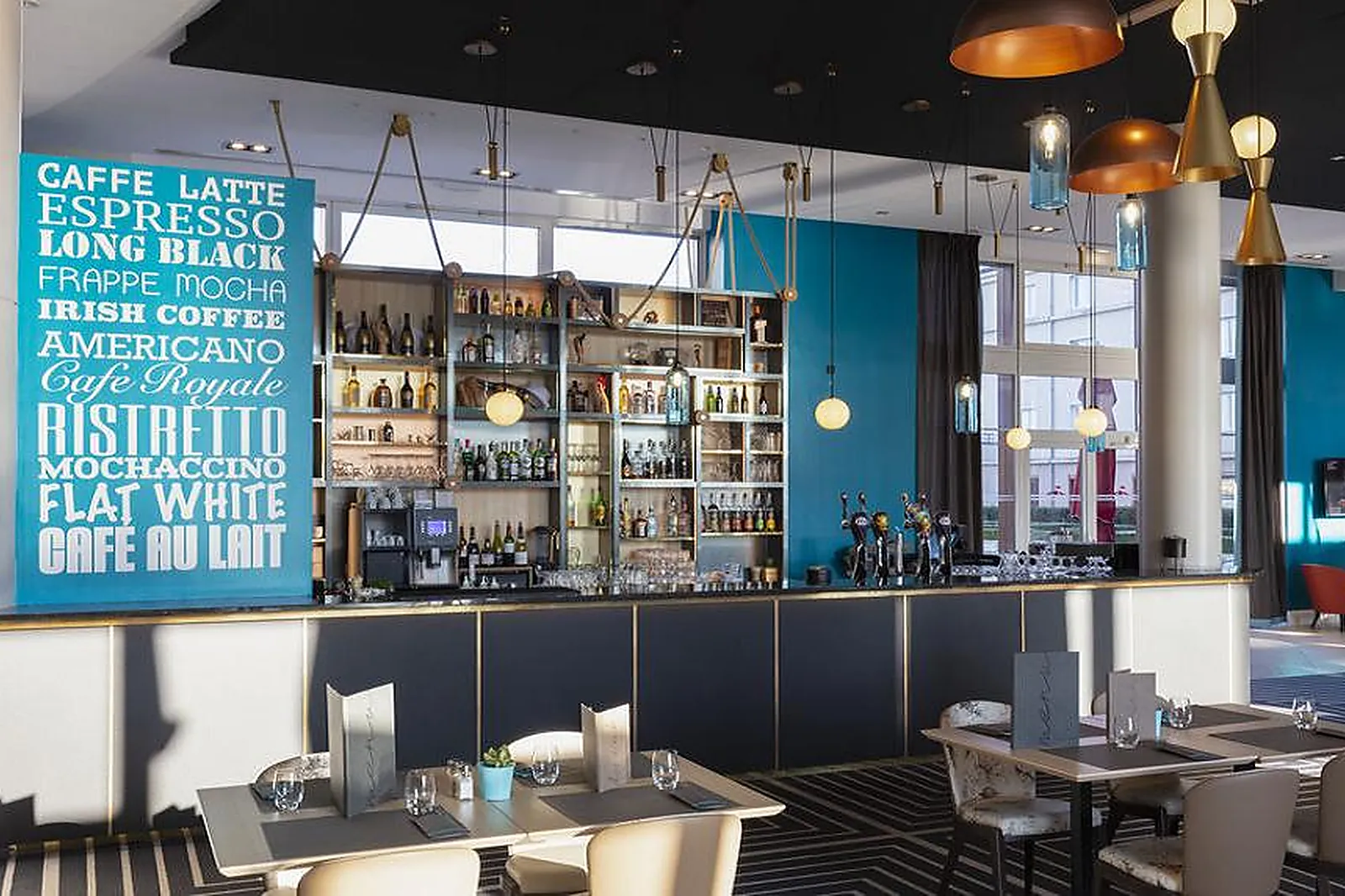 Lieux événementiels, MAGIC CIRCUS PARIS