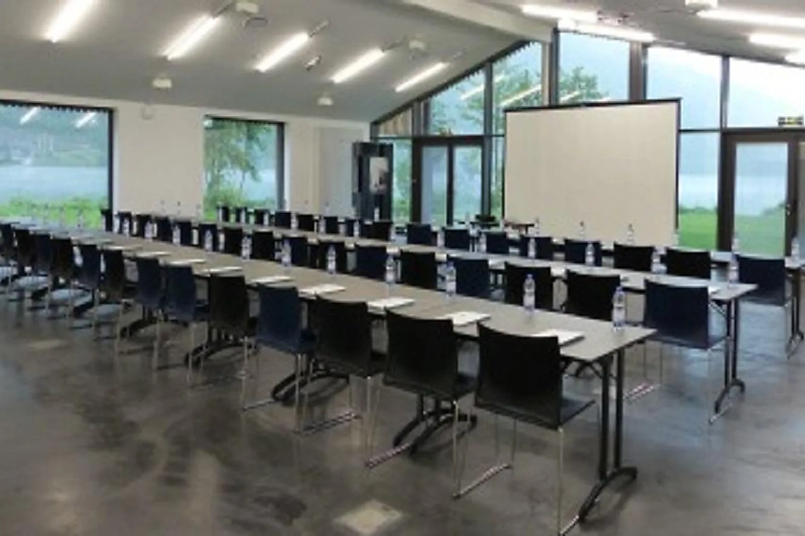 Lieux événementiels, MAISON DU LAC D’AIGUEBELETTE