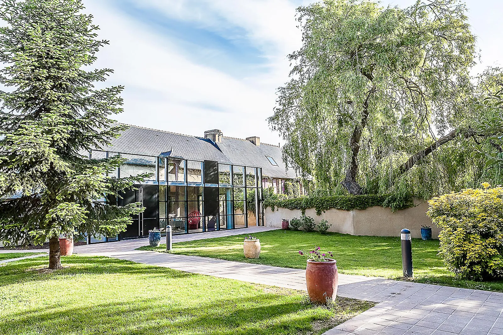 Château et Domaine, MANOIR DU PETIT CORCÉ