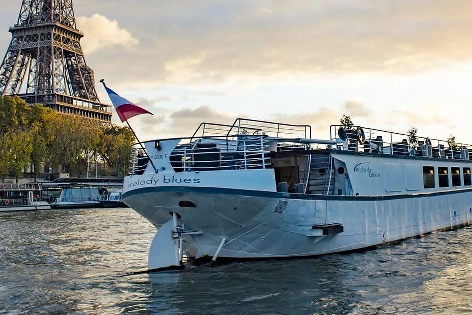 Bateau et Péniche, MELODY BLUES