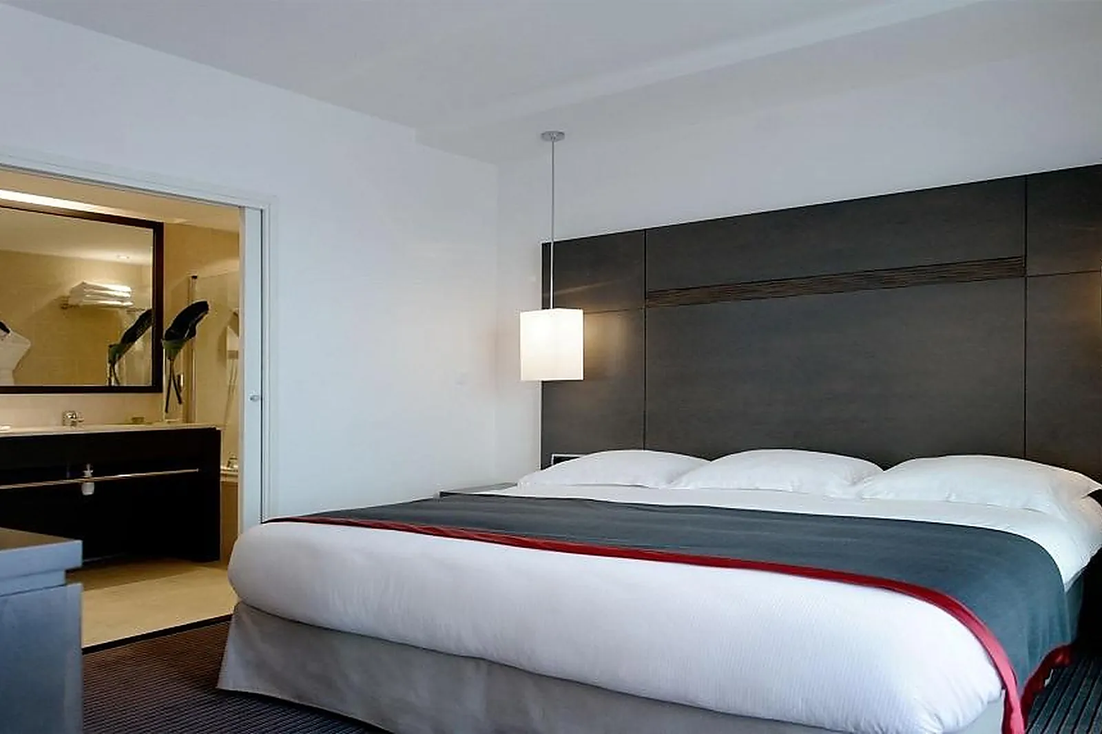 Lieux événementiels, NEW HOTEL OF MARSEILLE