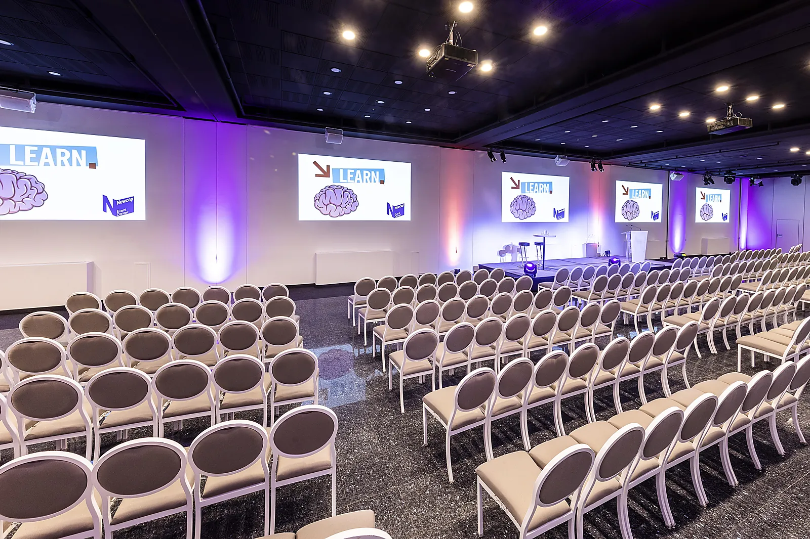 Lieux événementiels, NEWCAP EVENT CENTER