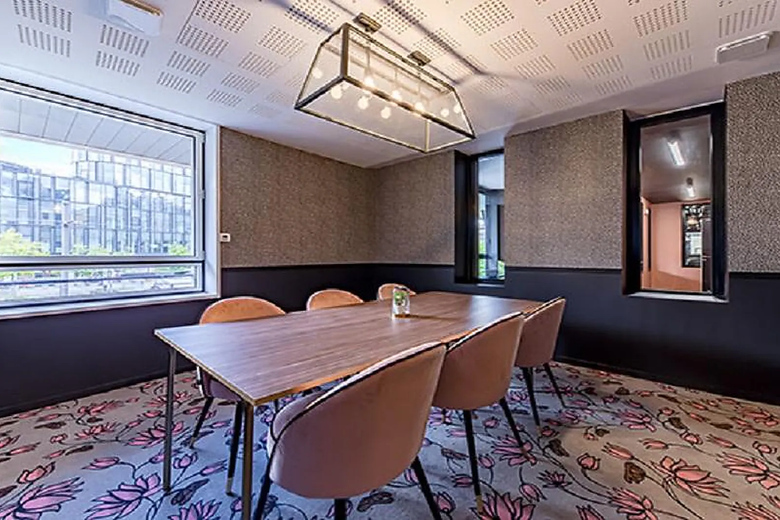 Lieux événementiels, NOW CONNECTED VISION DÉFENSE