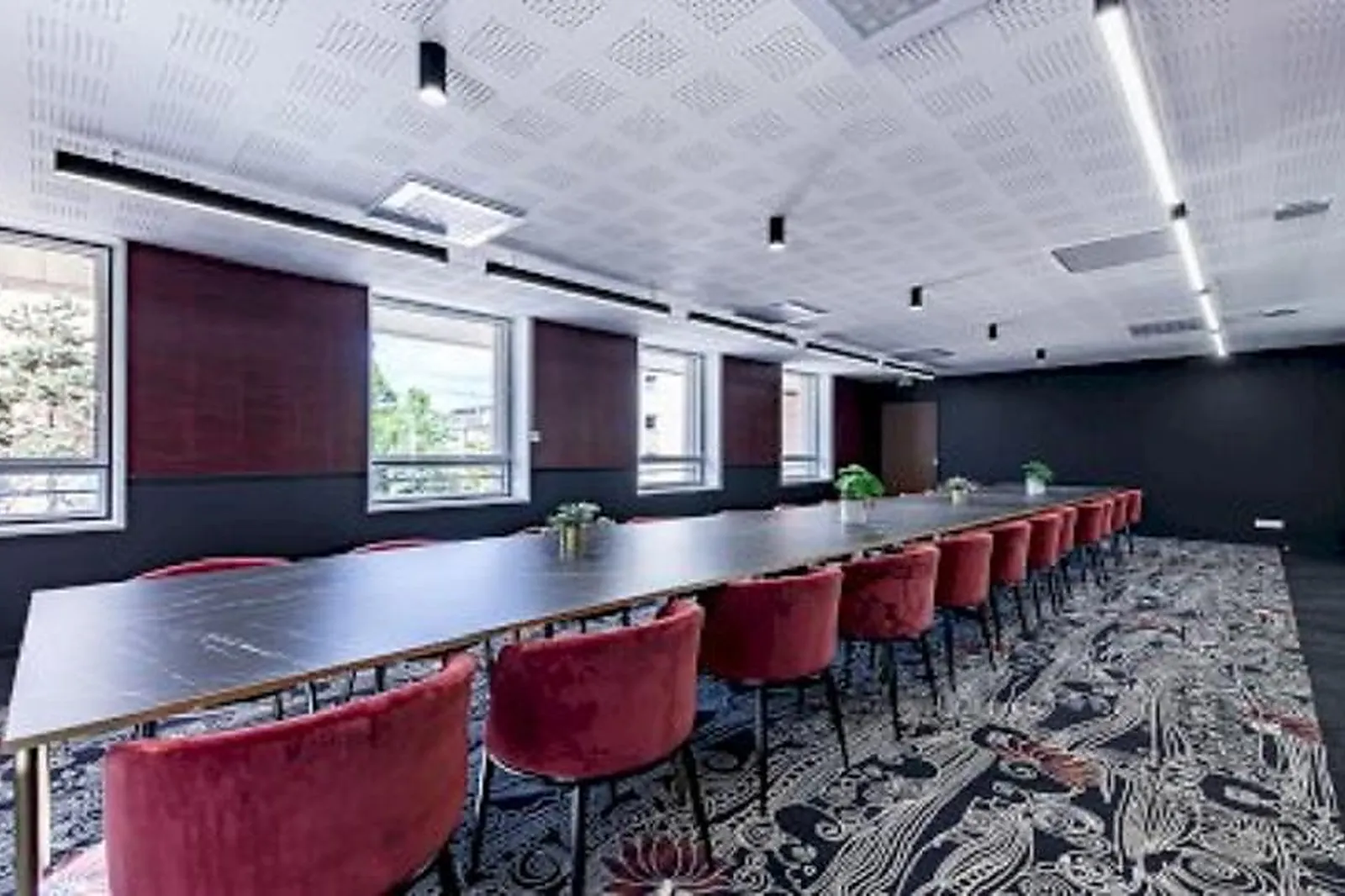 Lieux événementiels, NOW CONNECTED VISION DÉFENSE