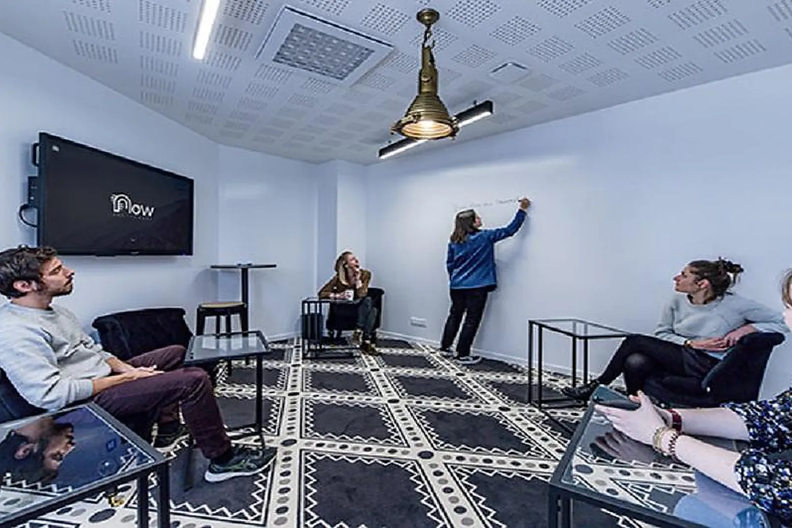 Lieux événementiels, NOW CONNECTED VISION DÉFENSE