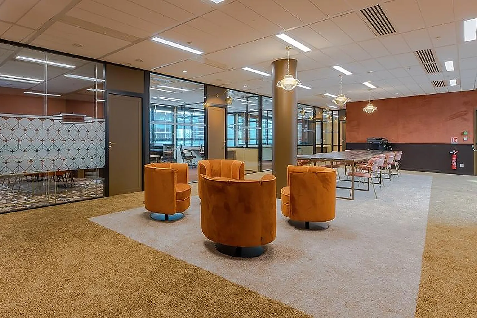 Lieux événementiels, NOW CONNECTED RIVES DE PARIS