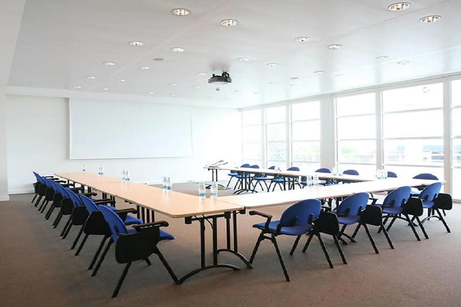 Lieux événementiels, PALAIS DES CONGRÈS ET CENTRE DE CONGRÈS CITÉ MONDIALE