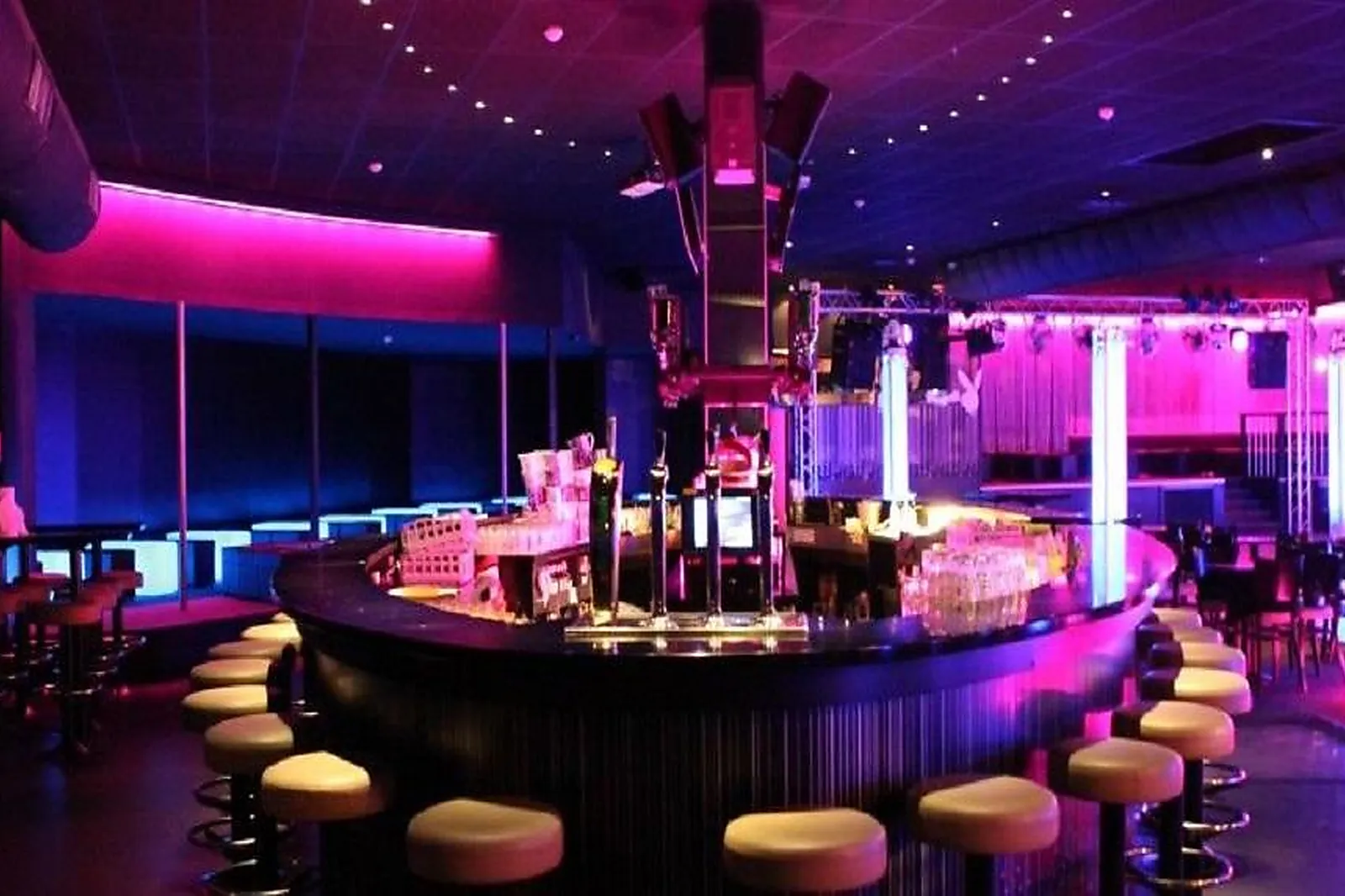 Lieux événementiels, PAPA TANGO