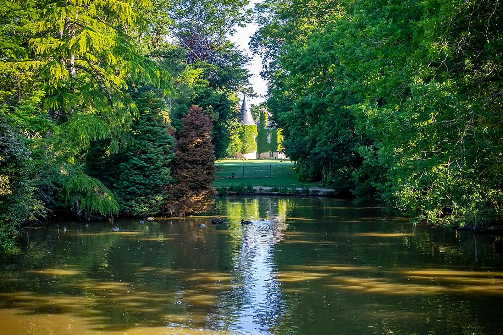 Lieux événementiels, PARC ANIMALIER ET BOTANIQUE DE BRANFÉRÉ
