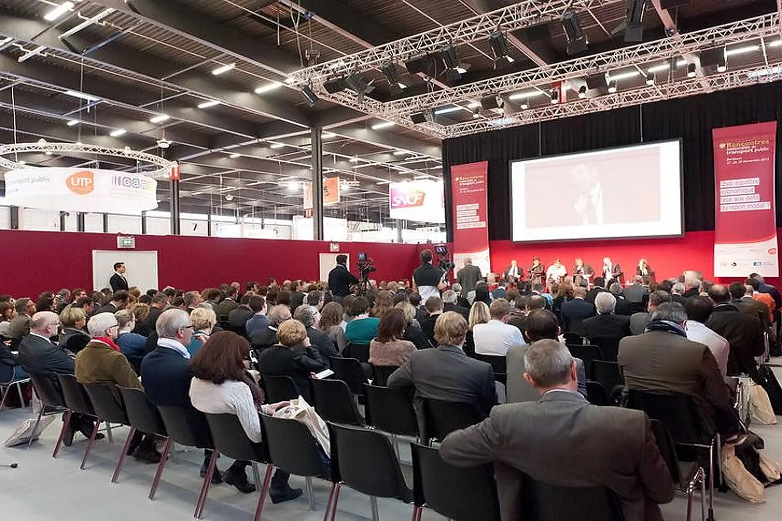 Lieux événementiels, PARC DES EXPOSITIONS ET HANGAR 14