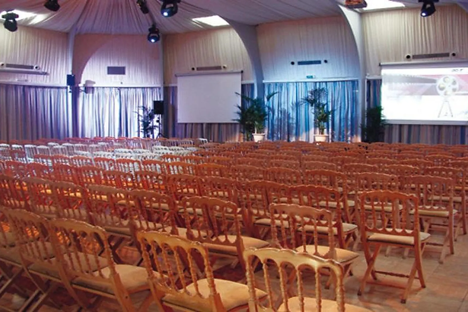 Lieux événementiels, PARIS COUNTRY CLUB