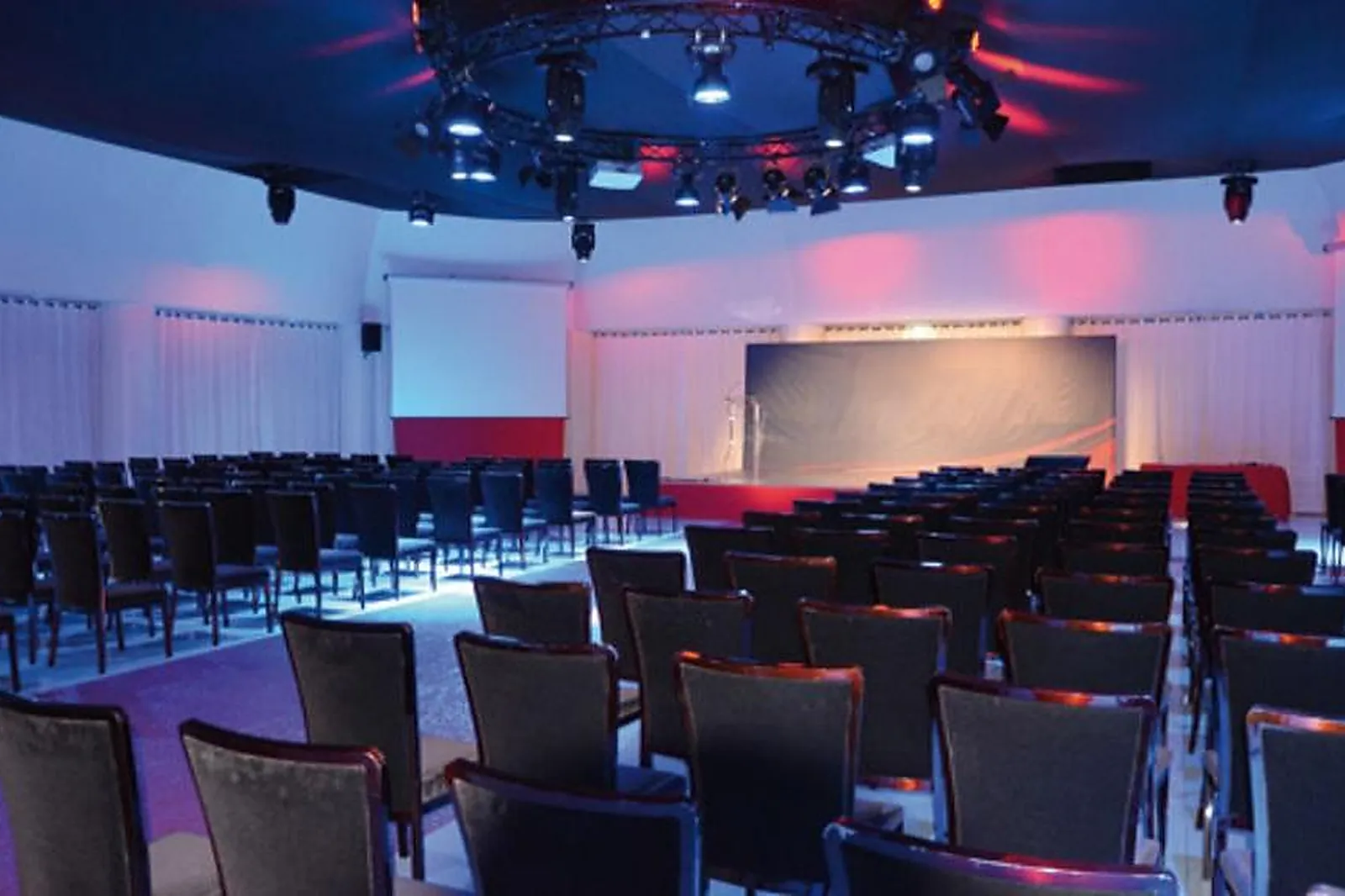 Lieux événementiels, PARIS COUNTRY CLUB