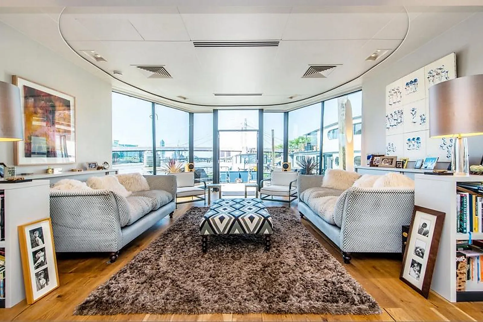 Lieux événementiels, PÉNICHE LA FABRIQUE AU BONHEUR