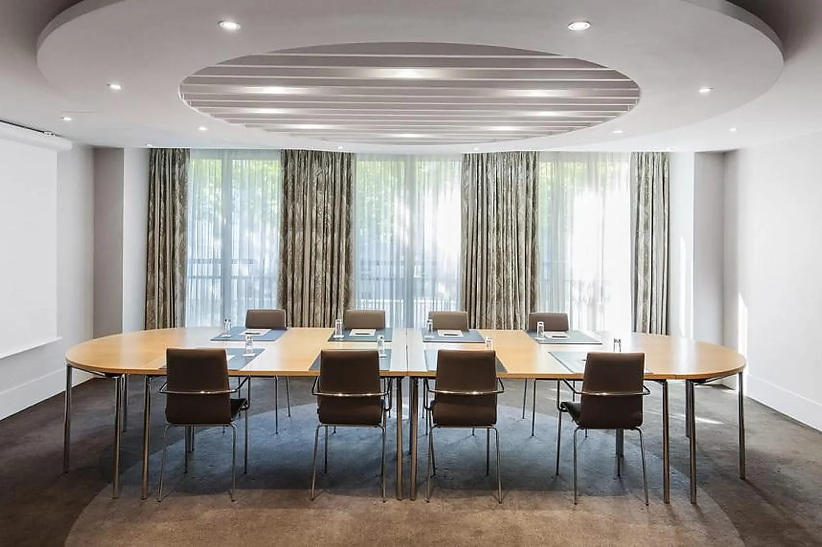 Lieux événementiels, RELAIS SPA VAL D’EUROPE