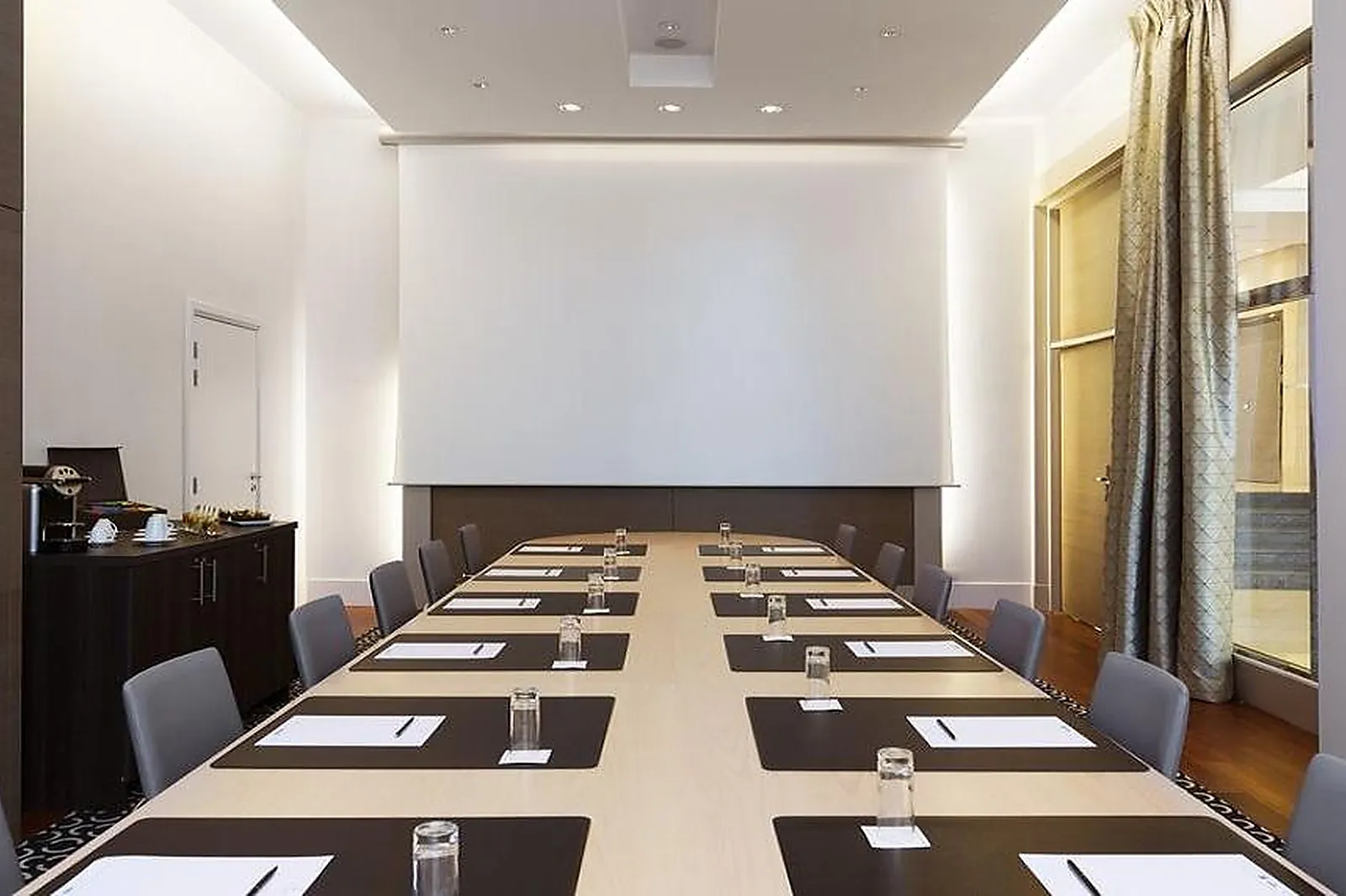 Lieux événementiels, RELAIS SPA VAL D’EUROPE