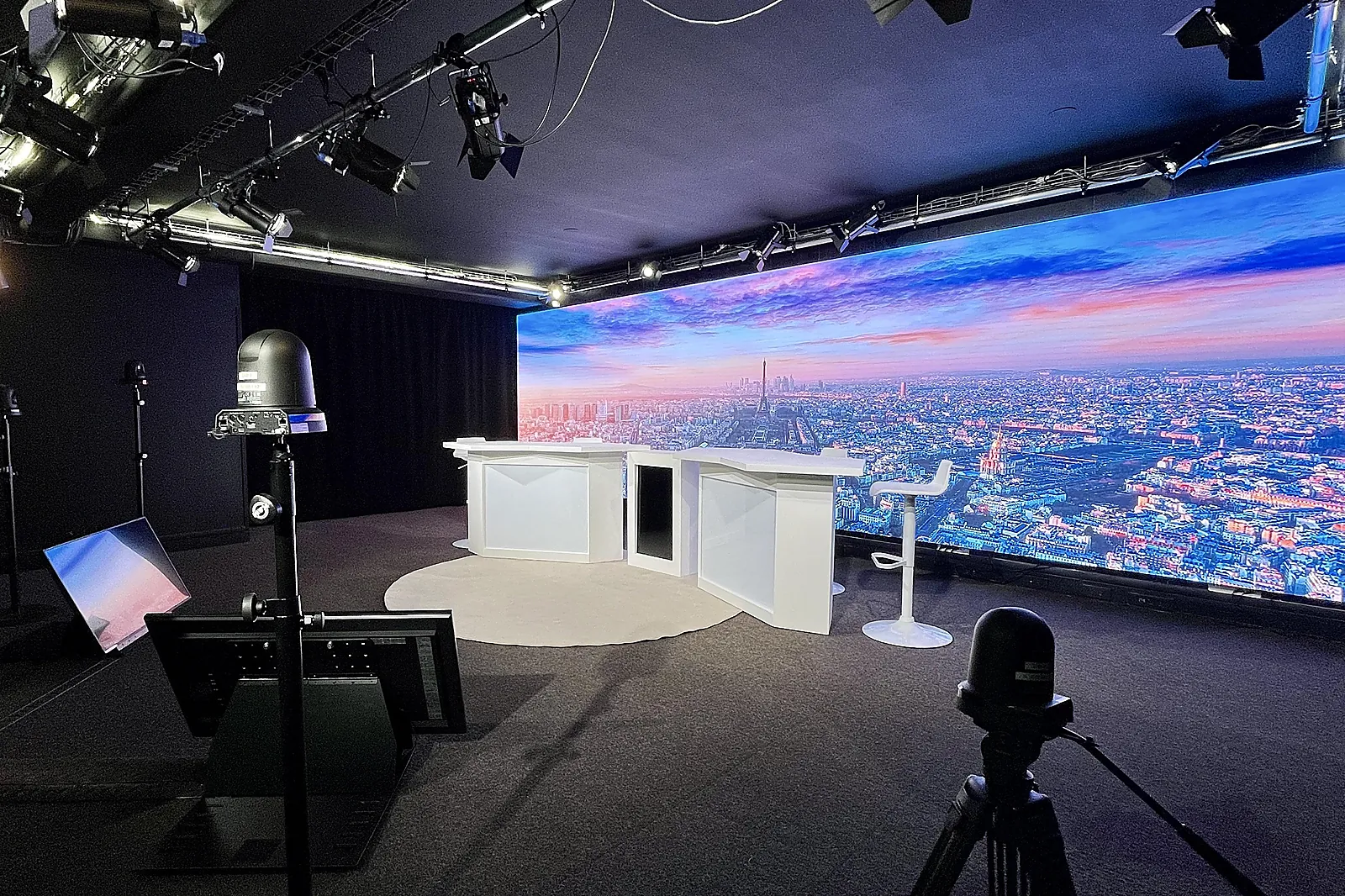 Lieux événementiels, REMOTE MEETING